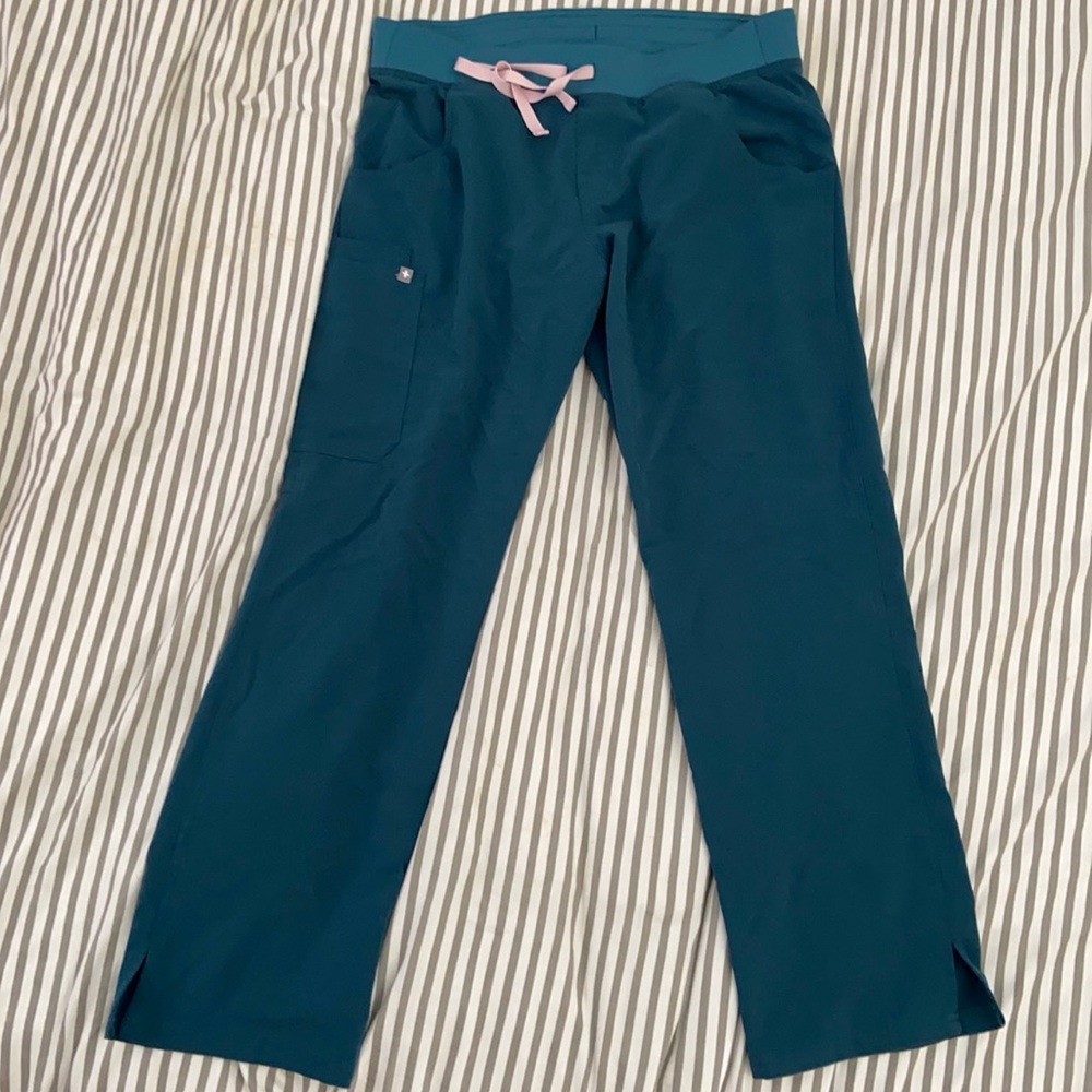 Ladies figs bottoms